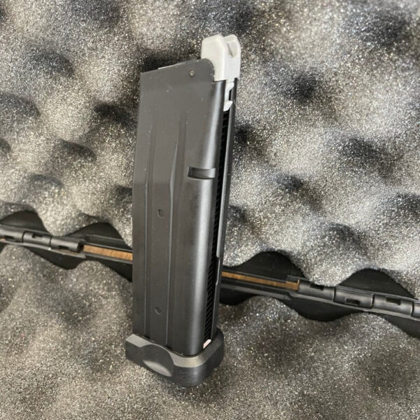 Army Armament Magazine - 2011 Hi Capa