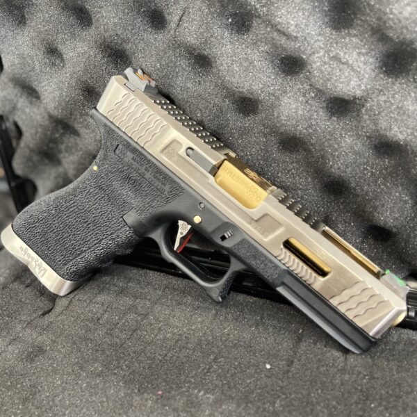 WE TECH G-Force G17 T3 WET GBB Gel Blaster (BK/SV/GLD)