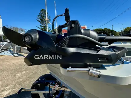 Garmin Electric Motor with mounting bracket and Kovix lock